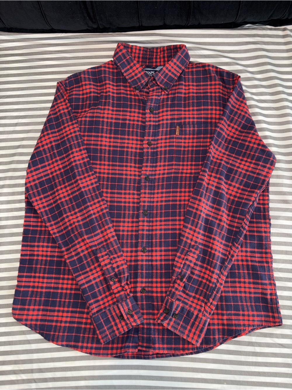 Men’s Red Navy Plaid Flannel Shirt XL Classic Outdoorsy - Picture 9 of 11